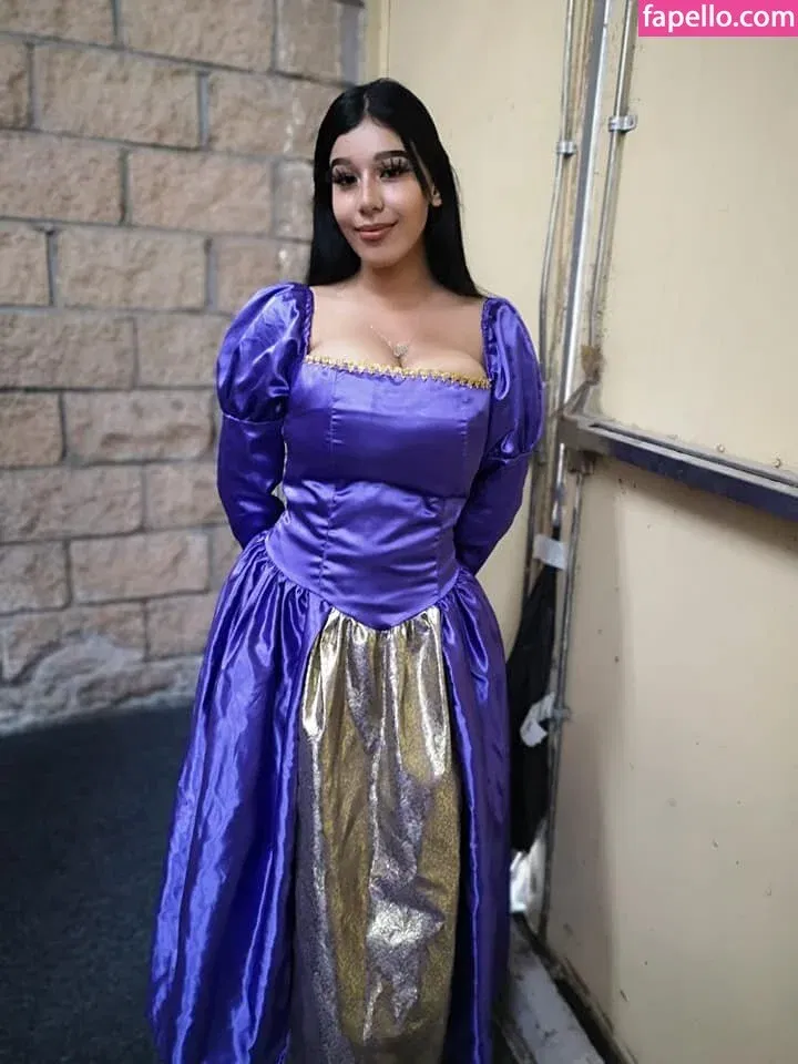 Fernanda V Onlyfans Photo Gallery 