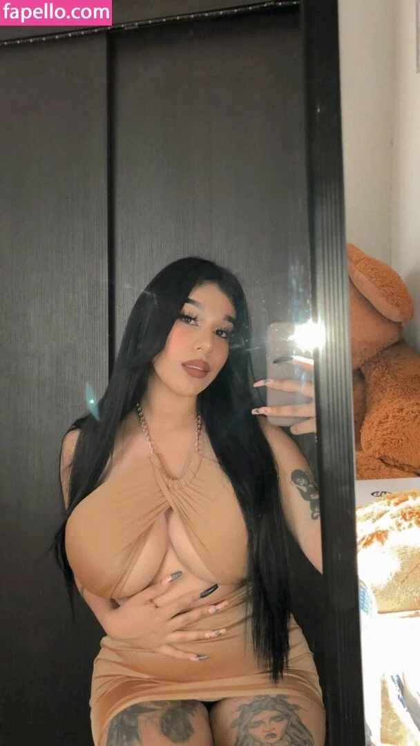 Fernanda V Onlyfans Photo Gallery 