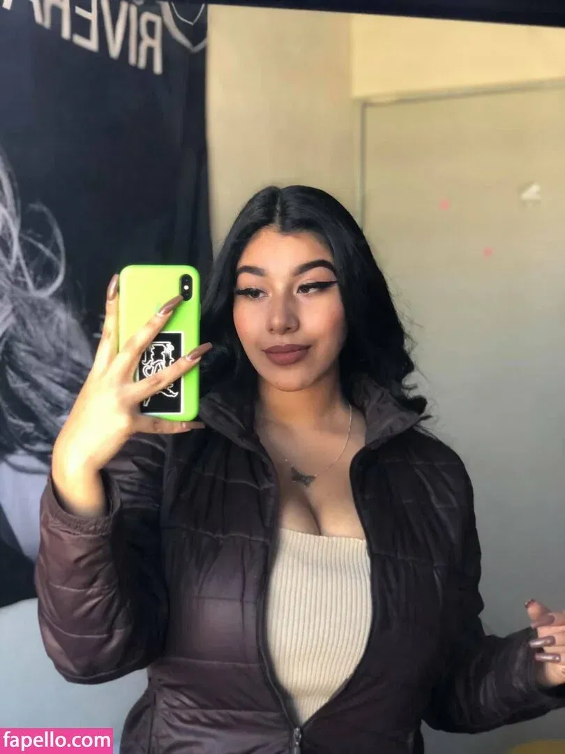 Fernanda V Onlyfans Photo Gallery 