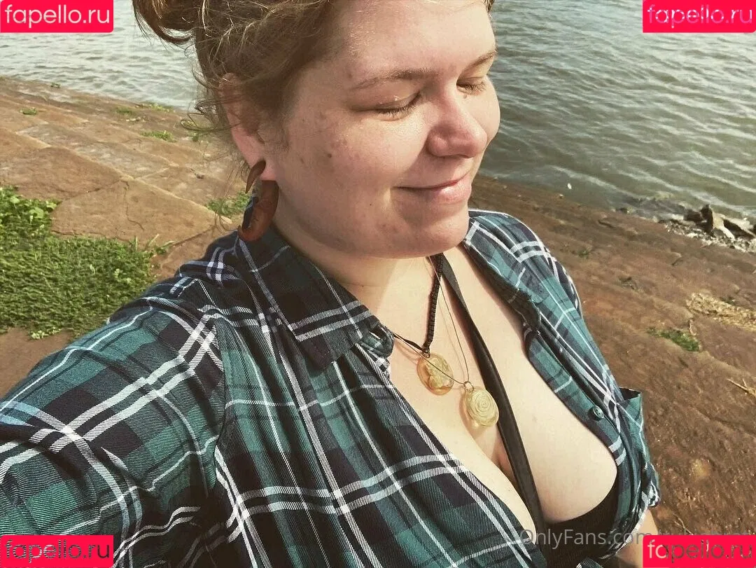 rukiabrat Onlyfans Photo Gallery 