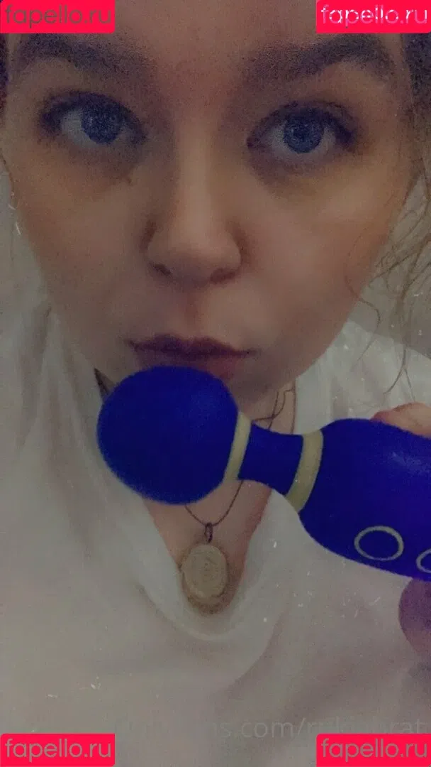 rukiabrat Onlyfans Photo Gallery 