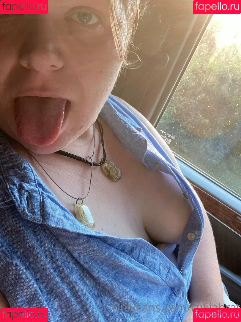 rukiabrat Onlyfans Photo Gallery 