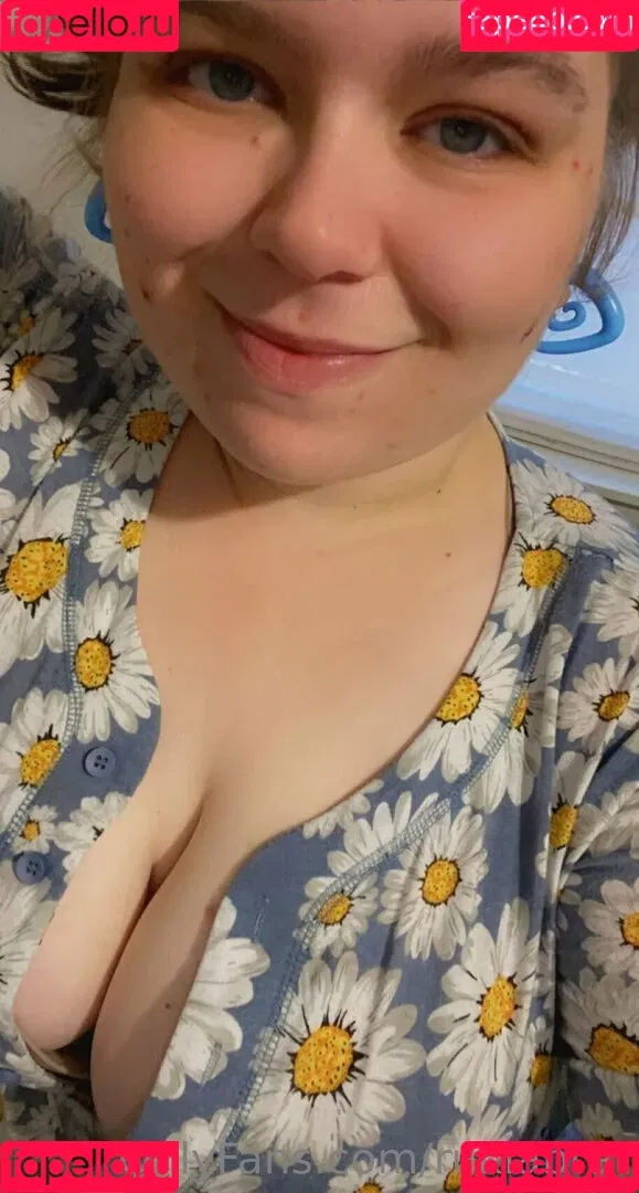 rukiabrat Onlyfans Photo Gallery 