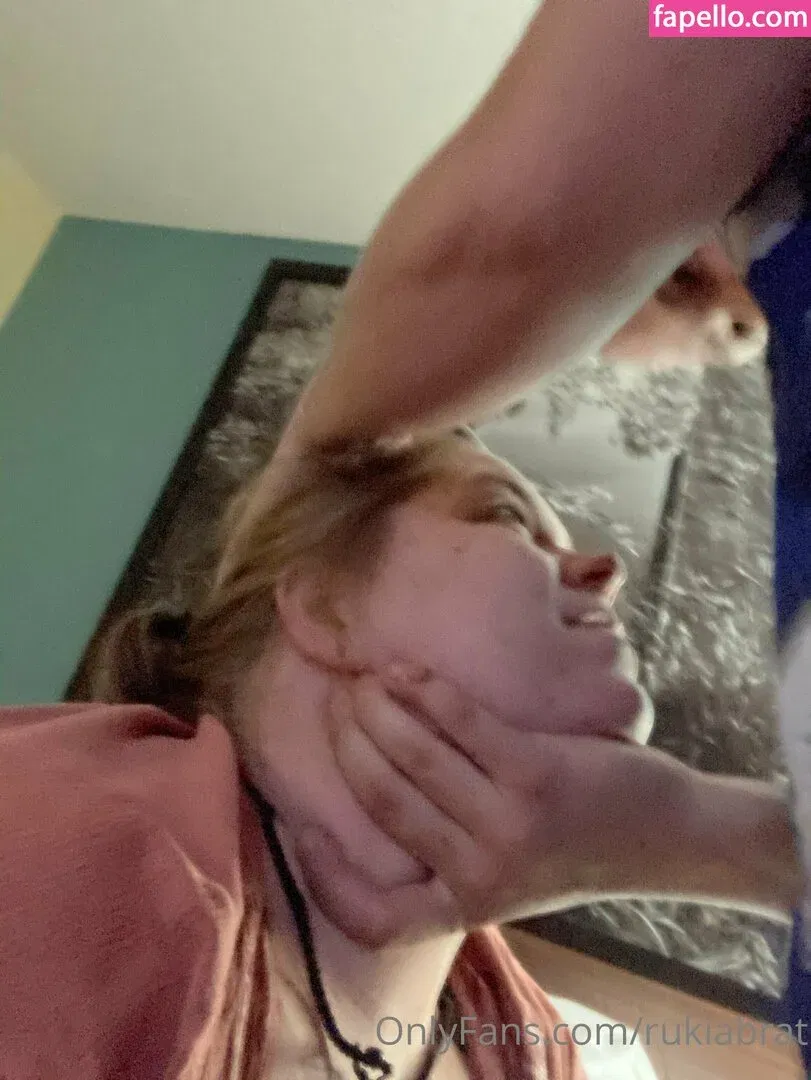 rukiabrat Onlyfans Photo Gallery 