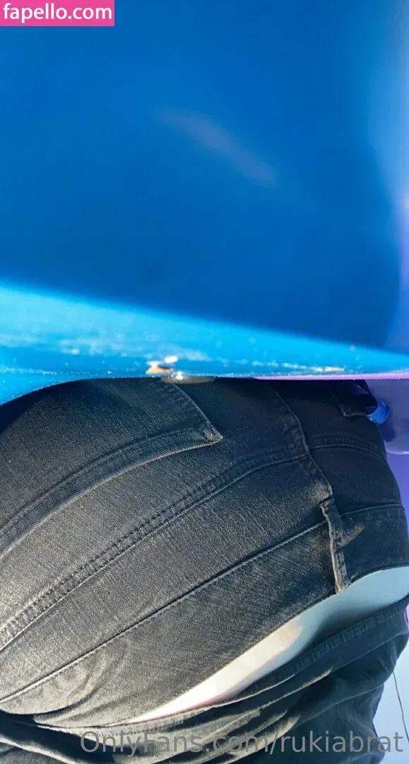 rukiabrat Onlyfans Photo Gallery 