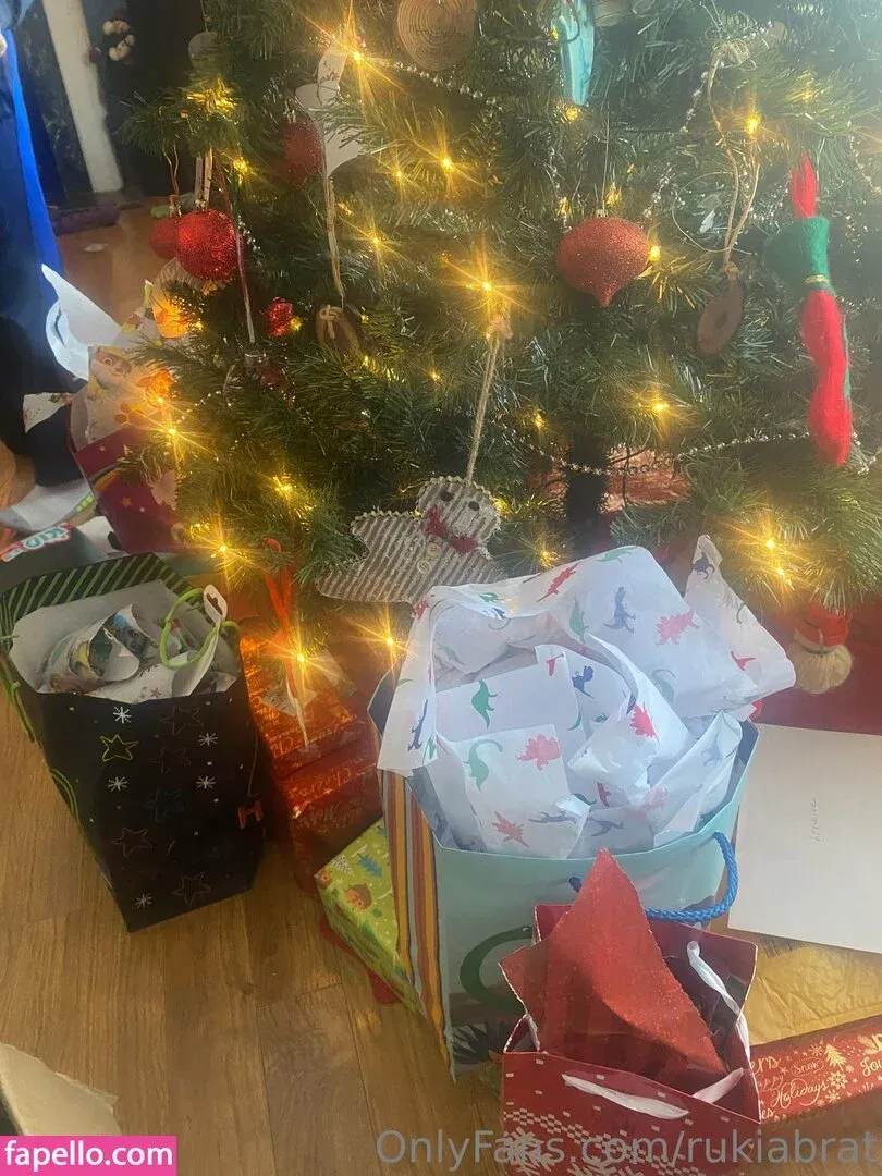 rukiabrat Onlyfans Photo Gallery 