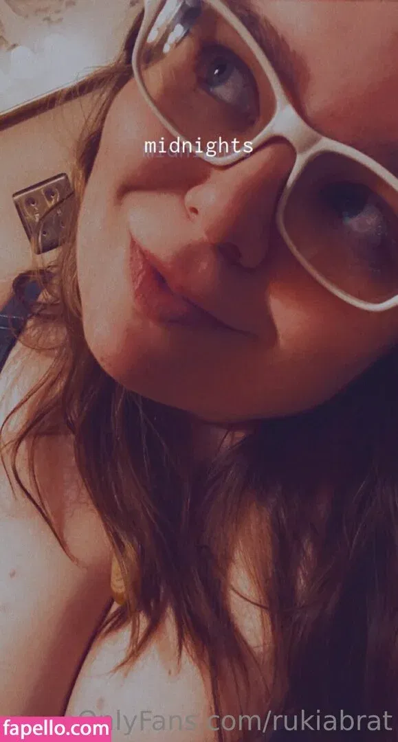 rukiabrat Onlyfans Photo Gallery 
