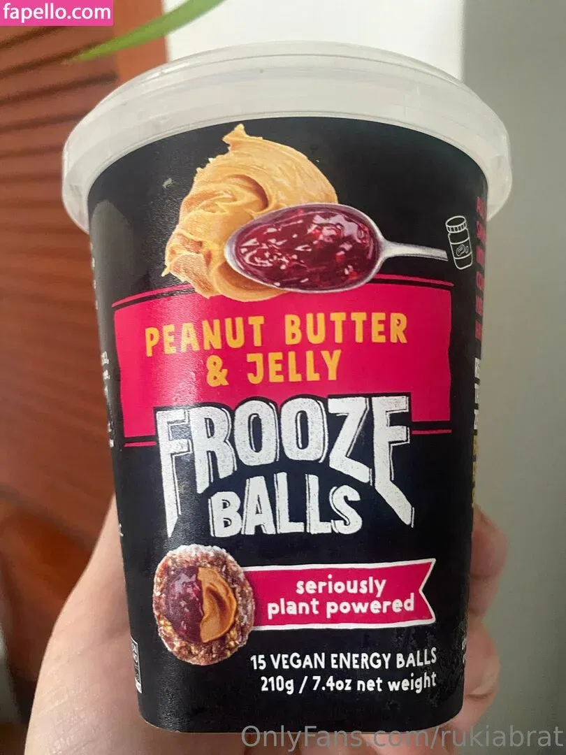 rukiabrat Onlyfans Photo Gallery 