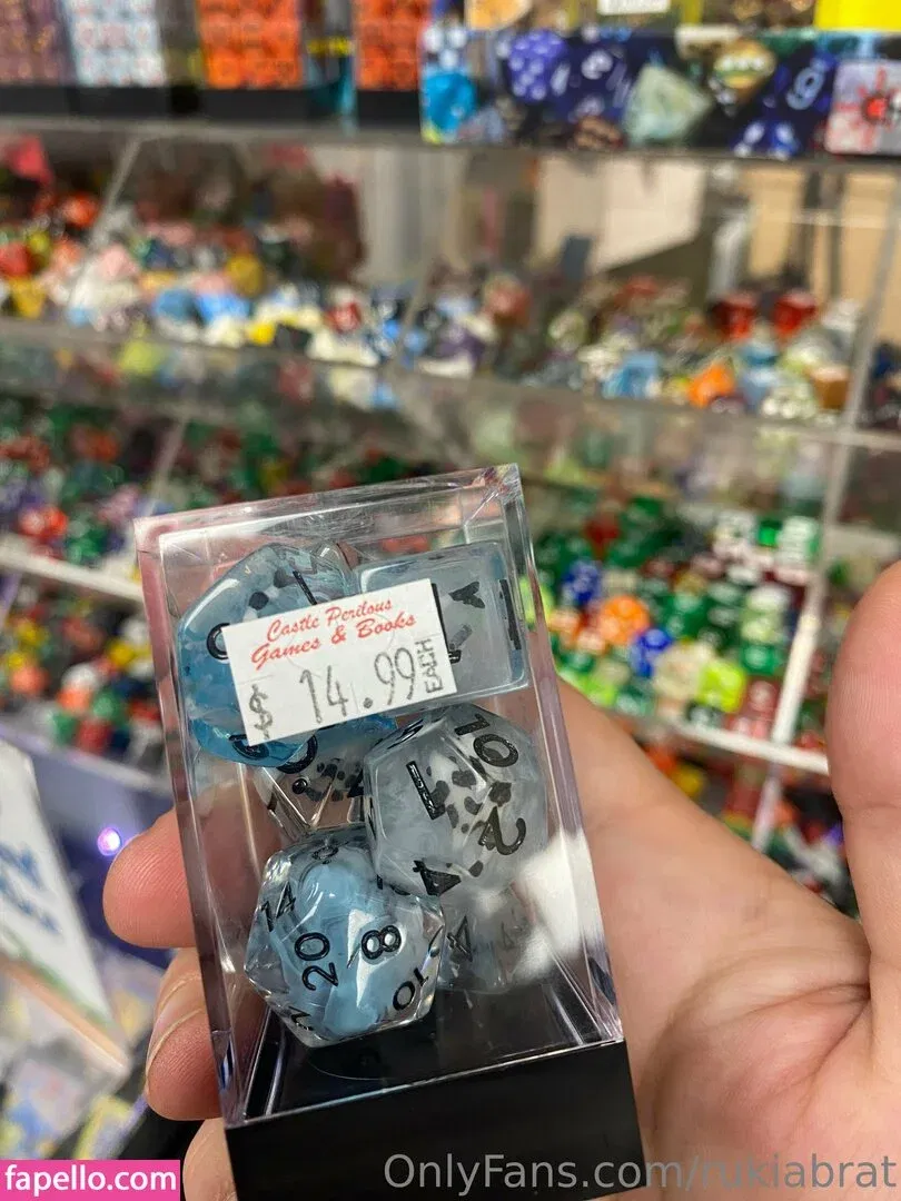 rukiabrat Onlyfans Photo Gallery 