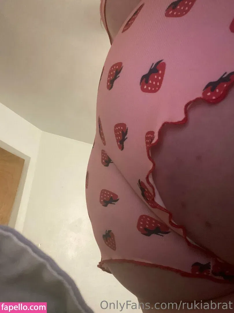 rukiabrat Onlyfans Photo Gallery 