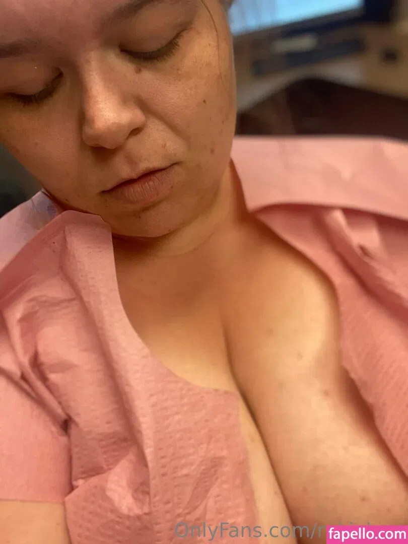 rukiabrat Onlyfans Photo Gallery 