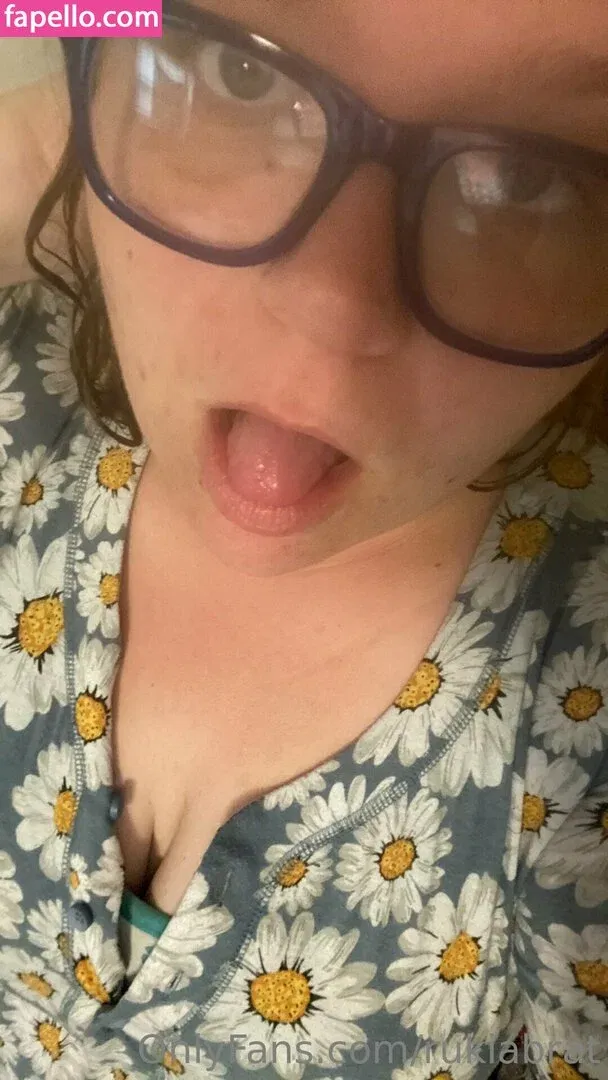 rukiabrat Onlyfans Photo Gallery 