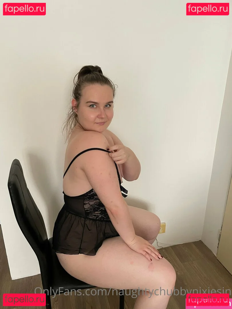Naughtychubbynixiesin Onlyfans Photo Gallery 