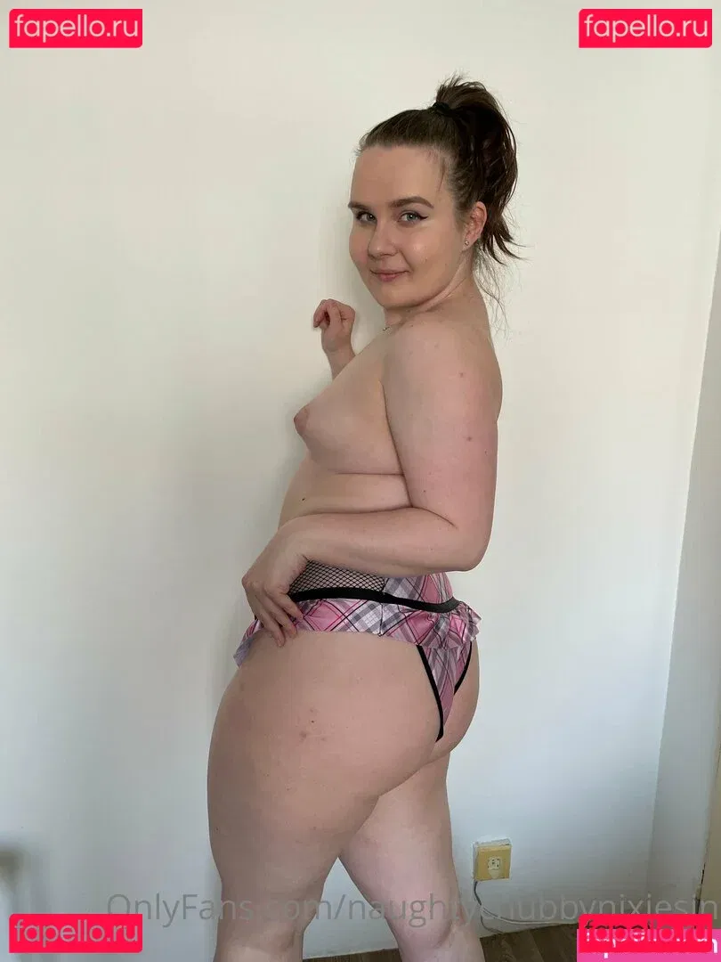 Naughtychubbynixiesin Onlyfans Photo Gallery 