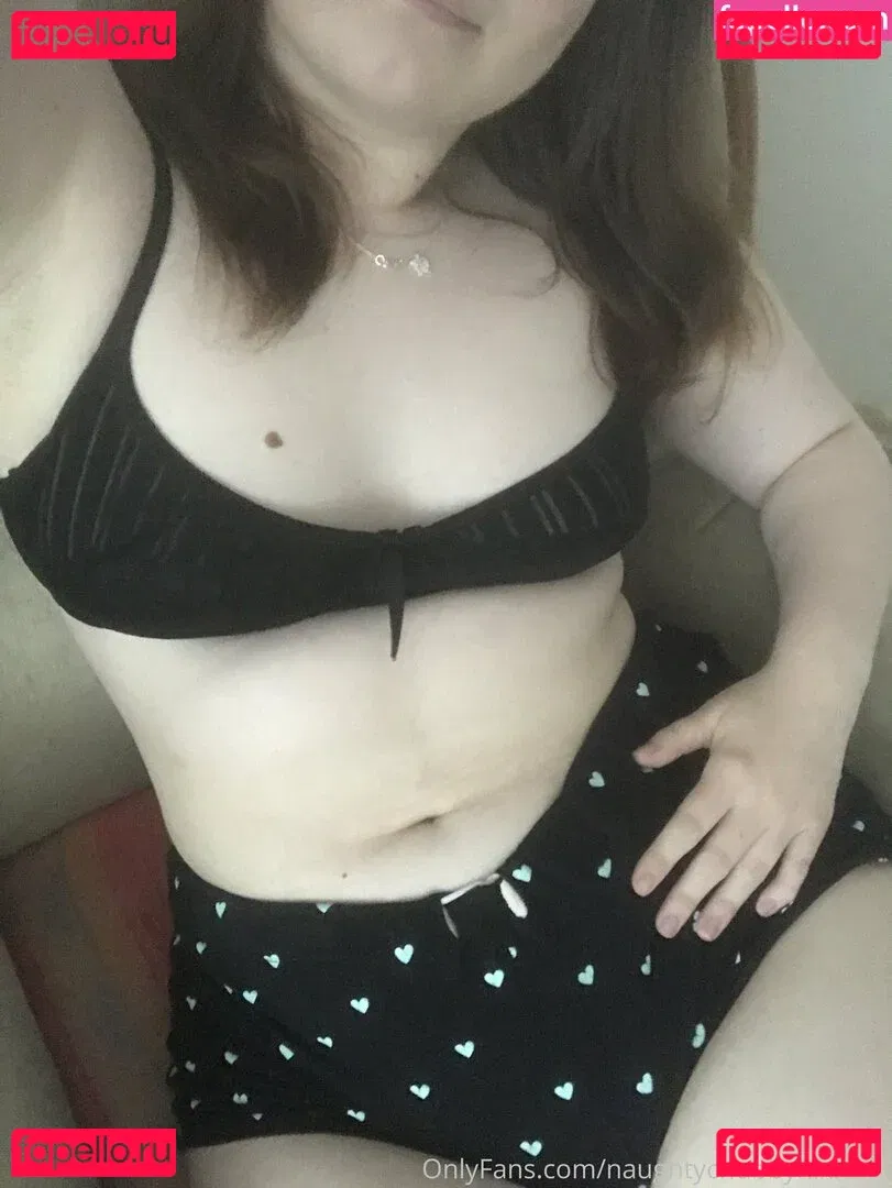 Naughtychubbynixiesin Onlyfans Photo Gallery 