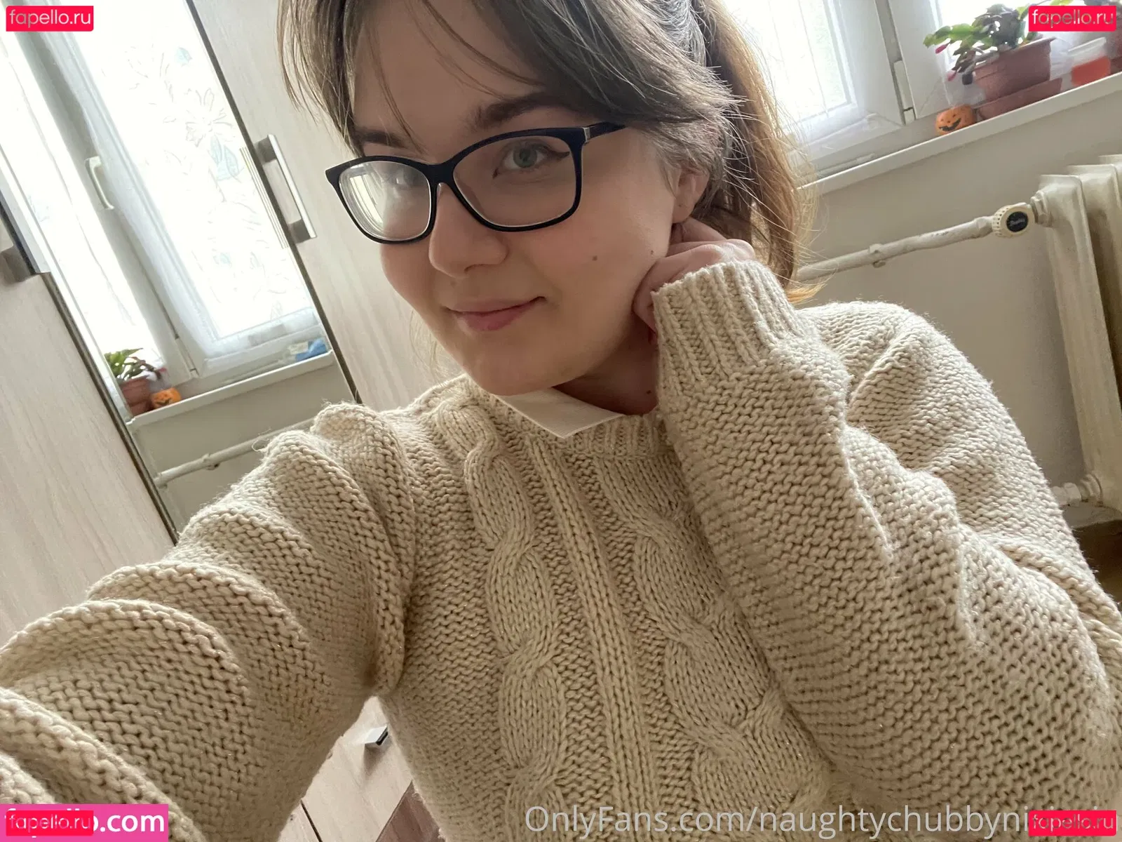 Naughtychubbynixiesin Onlyfans Photo Gallery 