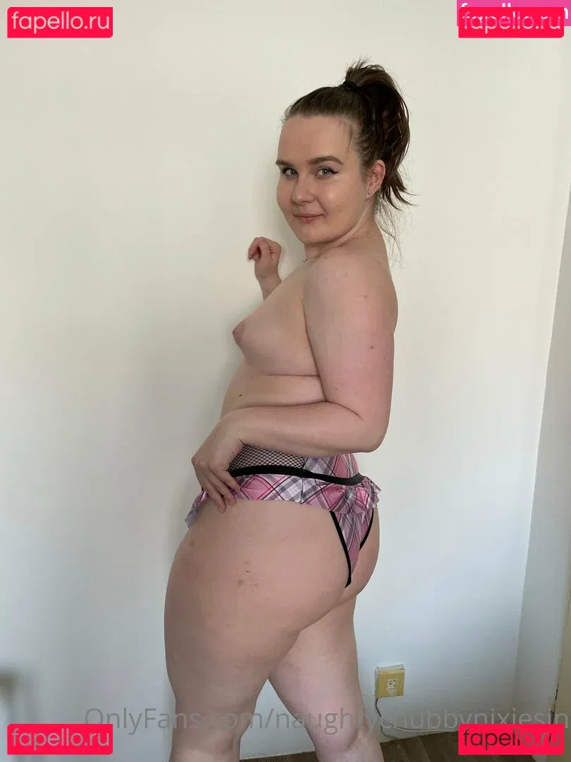 Naughtychubbynixiesin Onlyfans Photo Gallery 