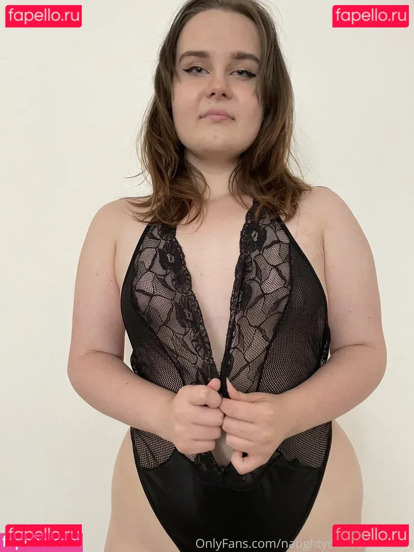 Naughtychubbynixiesin Onlyfans Photo Gallery 