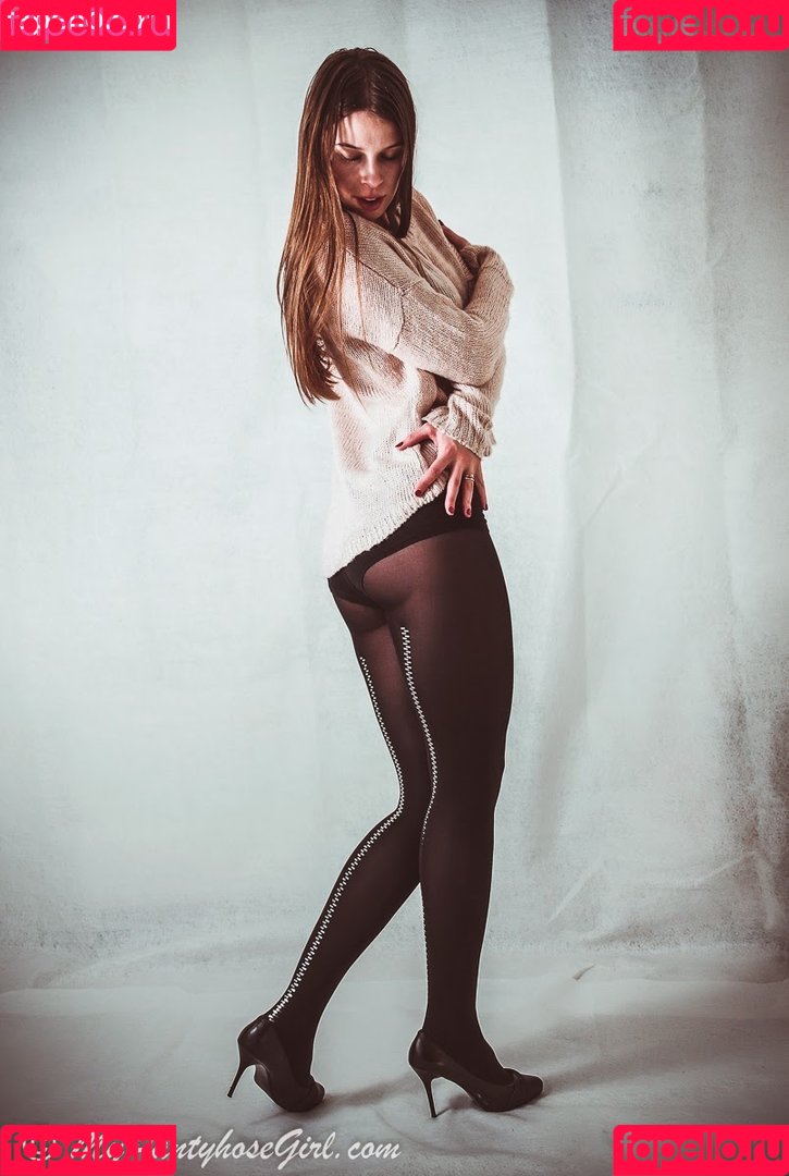 Yattana Onlyfans Photo Gallery 