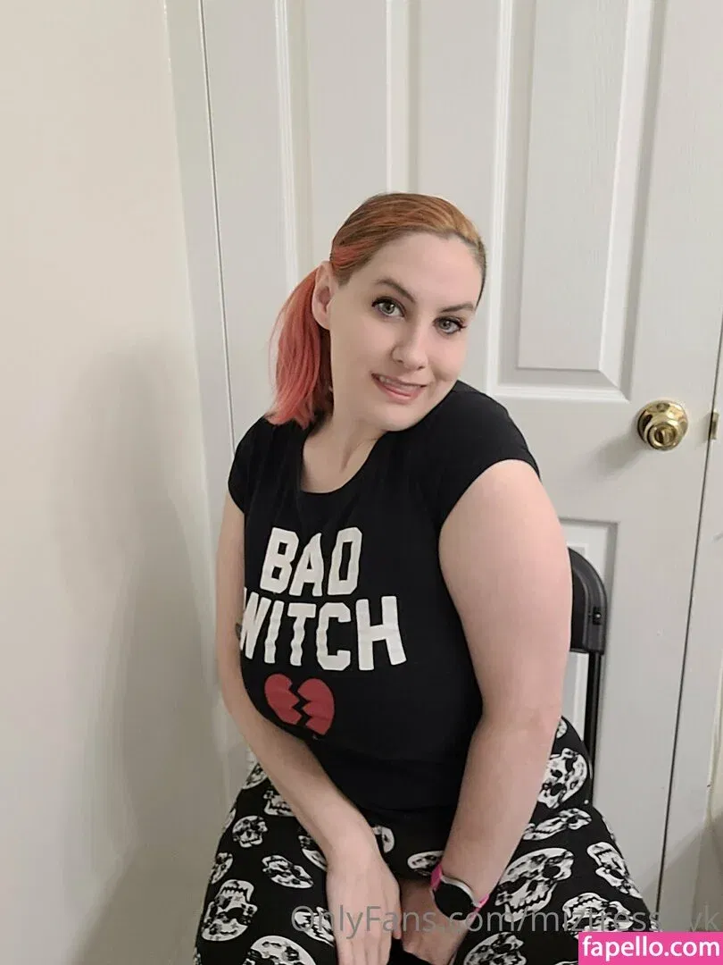 miztressnyk Onlyfans Photo Gallery 