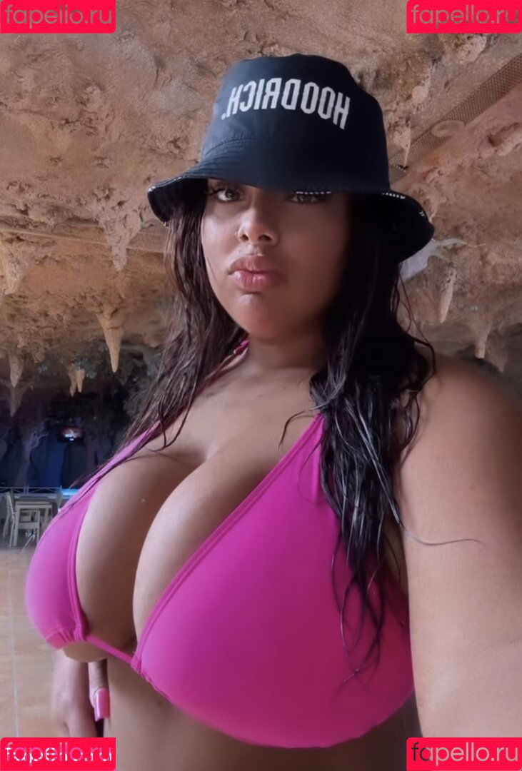 Shahira_x Onlyfans Photo Gallery 
