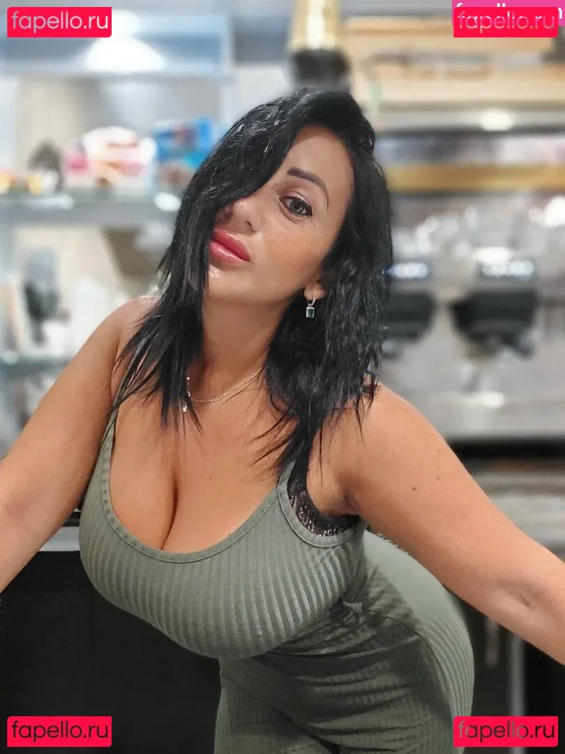 sarapiras Onlyfans Photo Gallery 