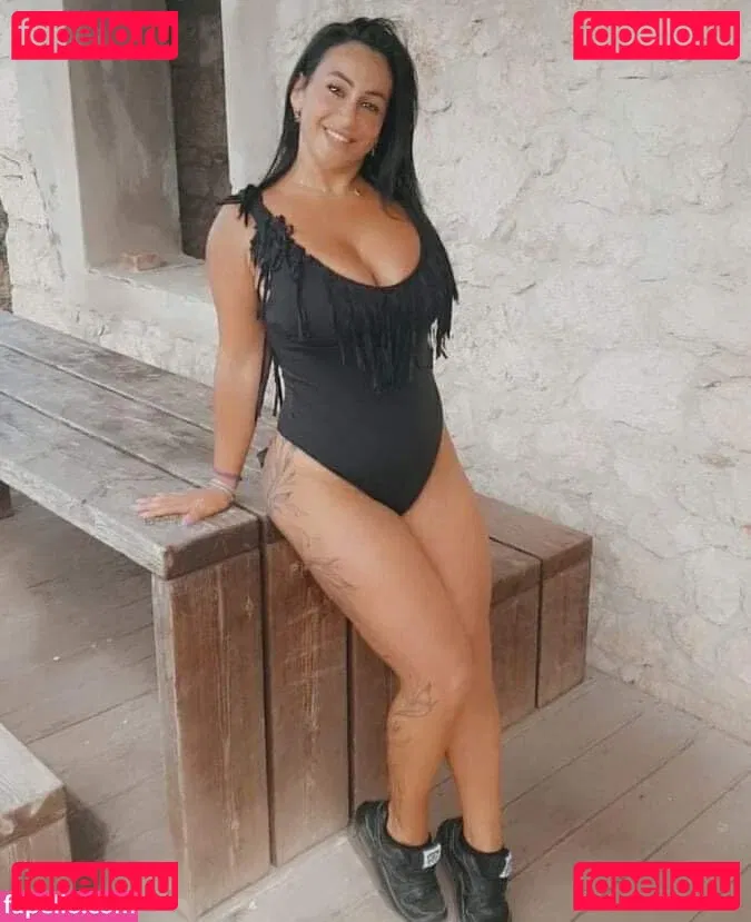 sarapiras Onlyfans Photo Gallery 