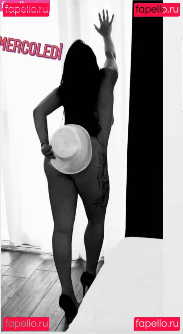 sarapiras Onlyfans Photo Gallery 