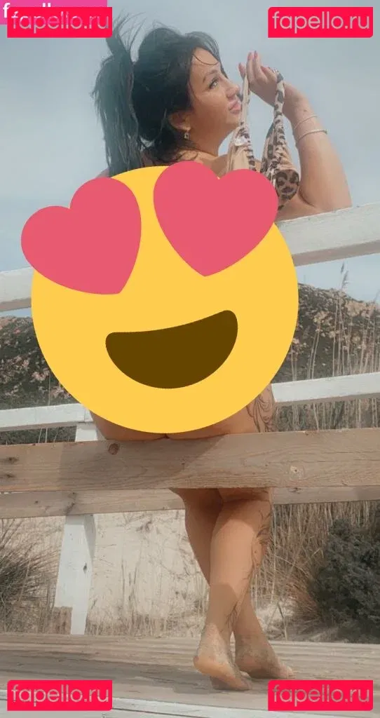 sarapiras Onlyfans Photo Gallery 