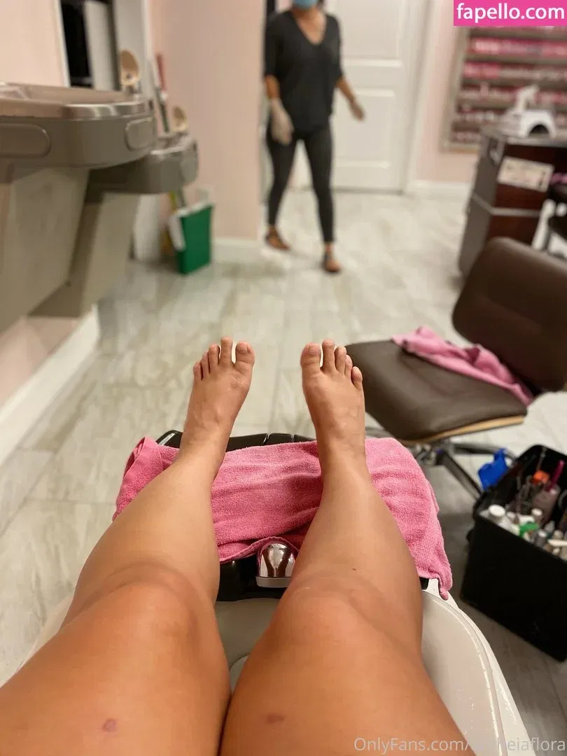 Antheiaflora Onlyfans Photo Gallery 