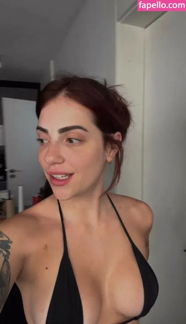 Karol Queiroz Onlyfans Photo Gallery 