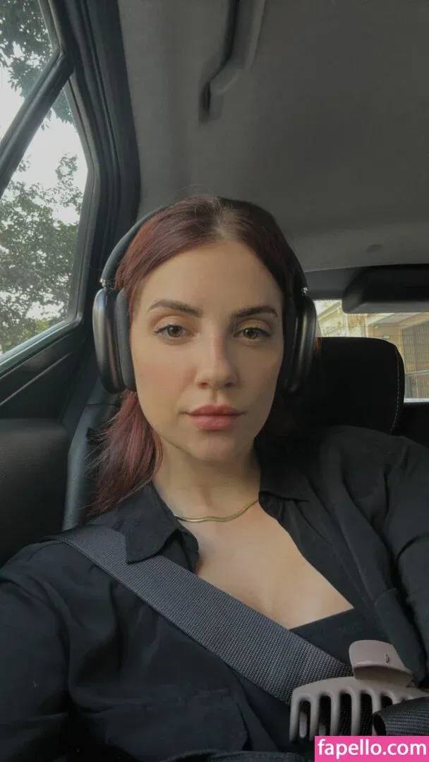 Karol Queiroz Onlyfans Photo Gallery 