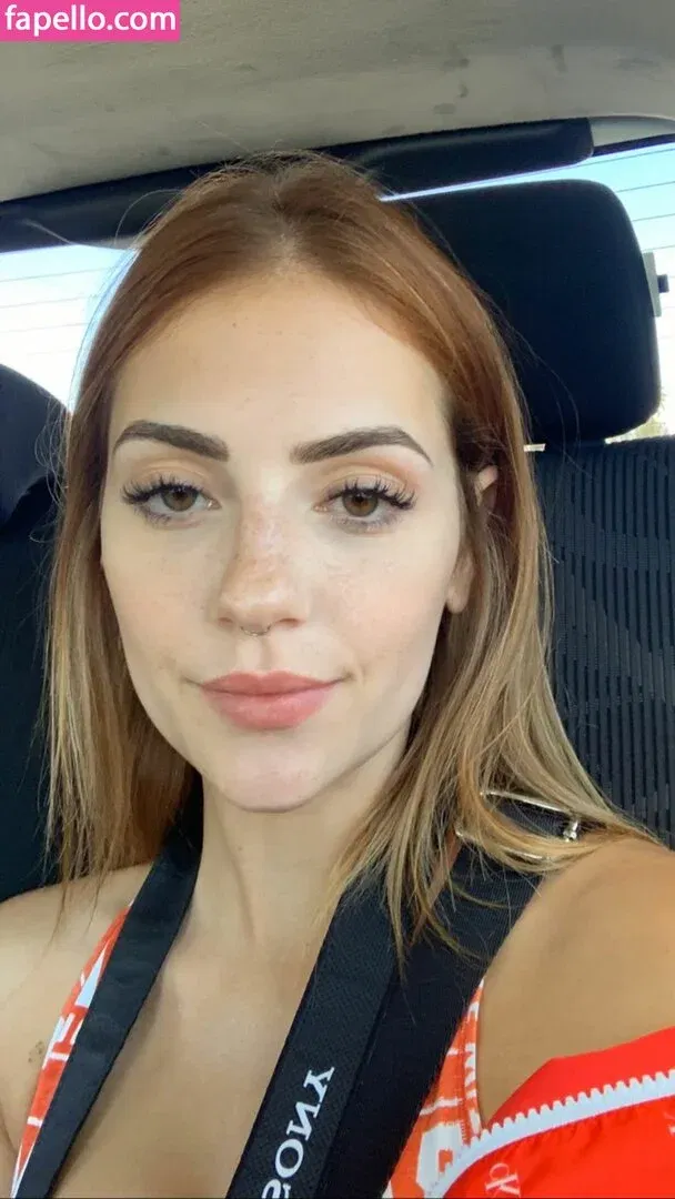 Karol Queiroz Onlyfans Photo Gallery 