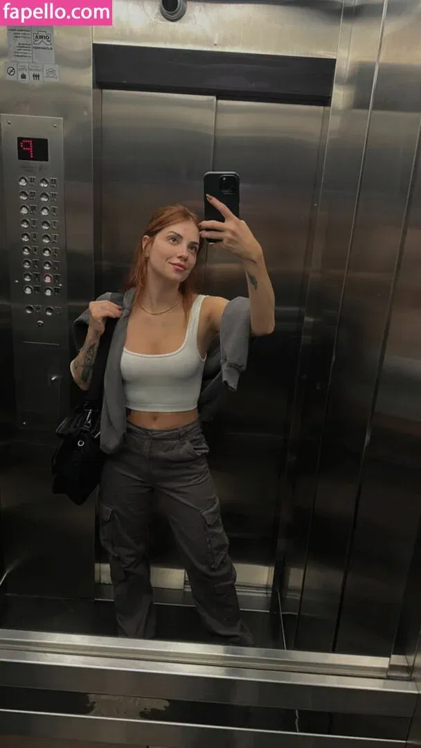 Karol Queiroz Onlyfans Photo Gallery 