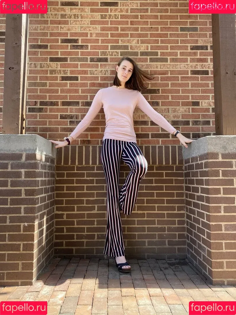 blissfulellie Onlyfans Photo Gallery 
