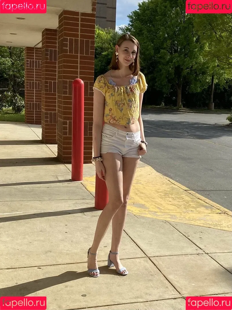 blissfulellie Onlyfans Photo Gallery 