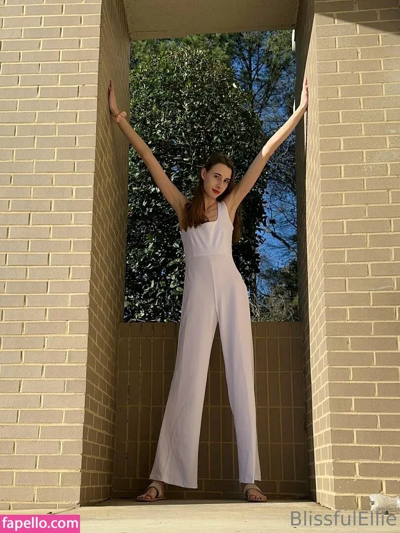 blissfulellie Onlyfans Photo Gallery 