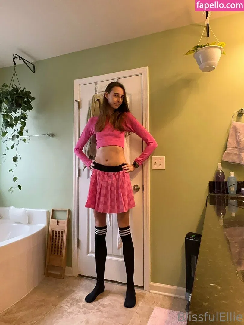 blissfulellie Onlyfans Photo Gallery 