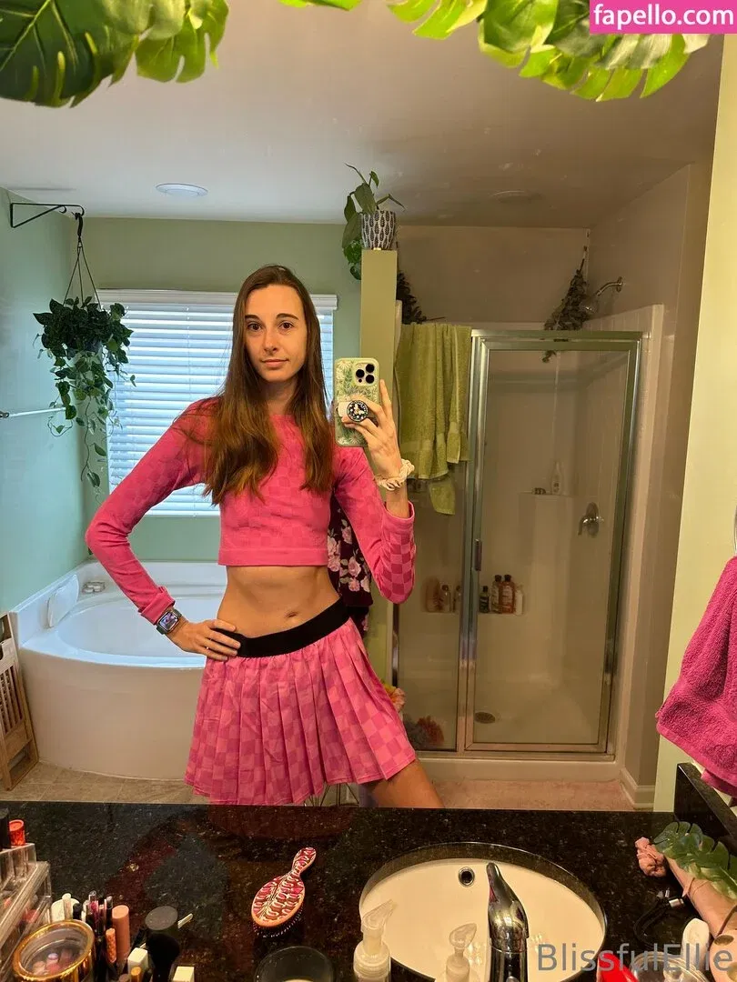 blissfulellie Onlyfans Photo Gallery 