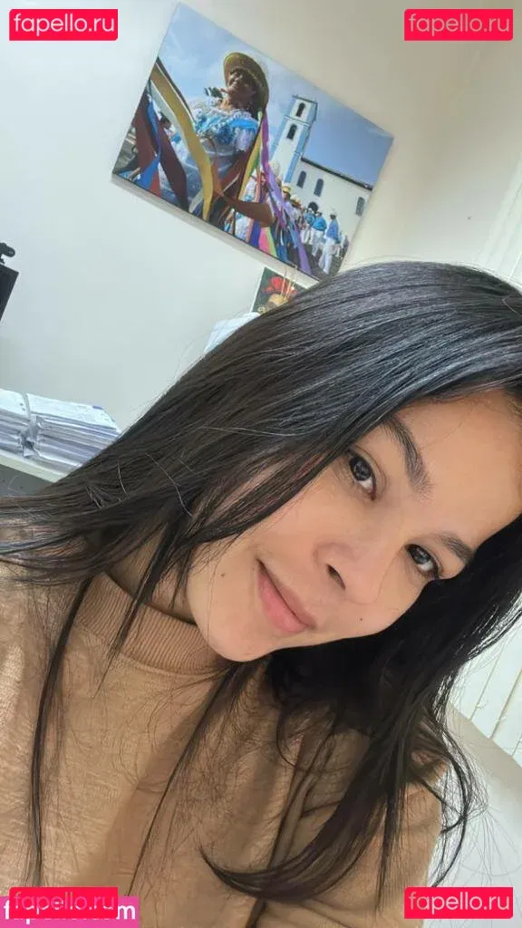 Exibam Sua Companheira Onlyfans Photo Gallery 