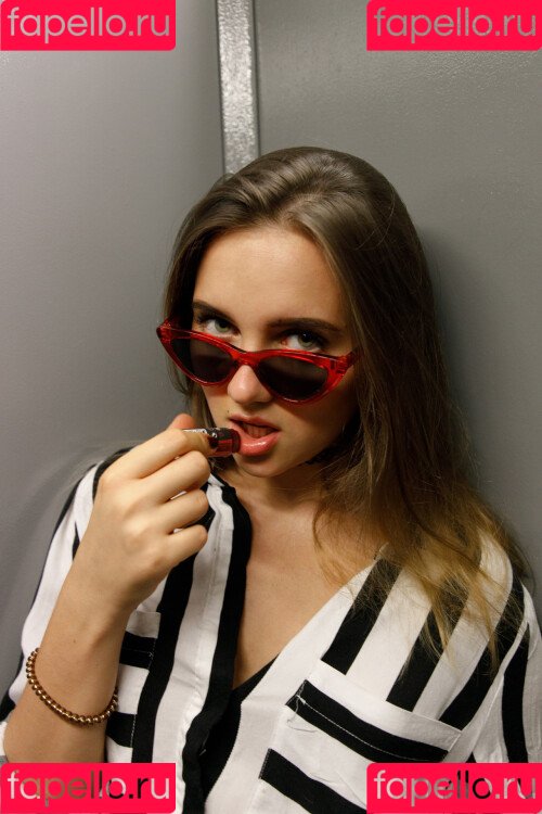 Alevtina Batman Onlyfans Photo Gallery 