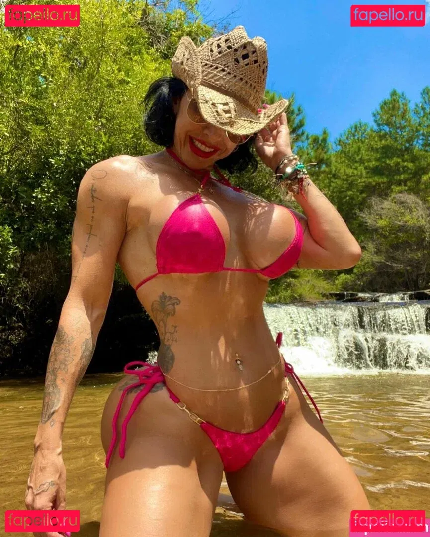 Mara Oliveira Onlyfans Photo Gallery 