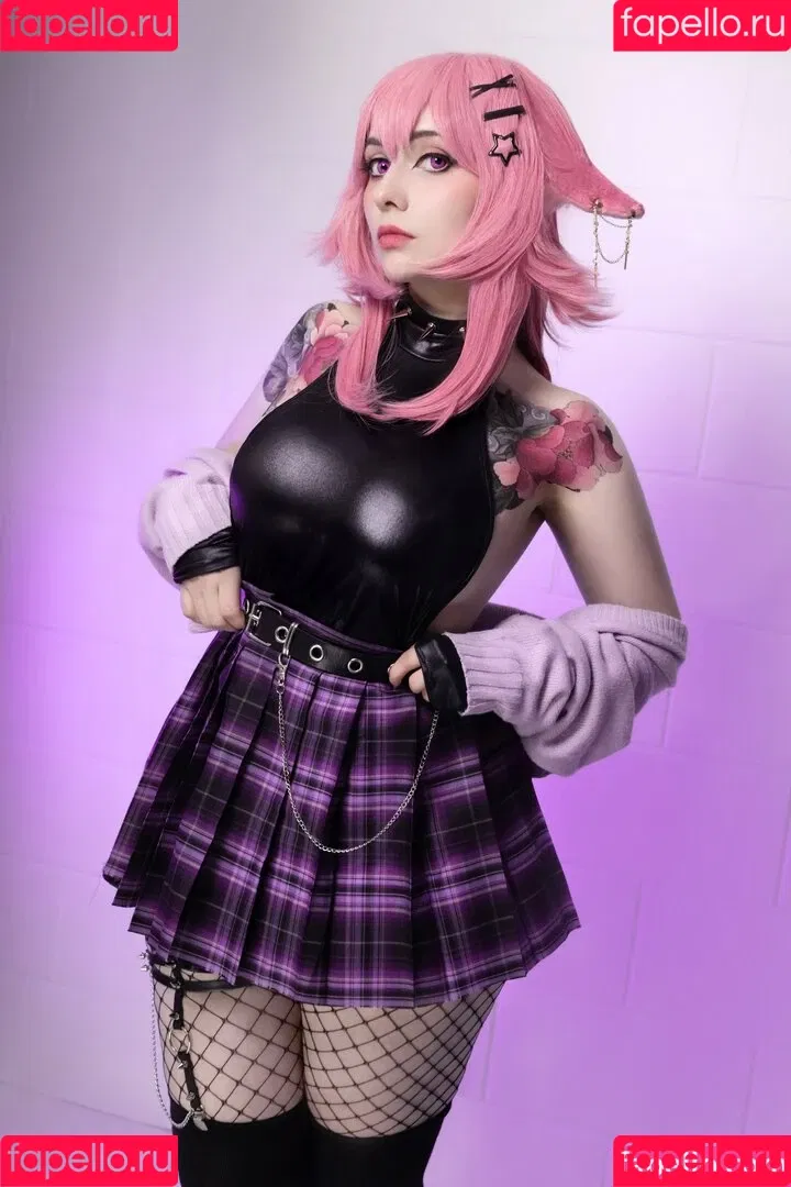 Mirikashi Cosplay Onlyfans Photo Gallery 