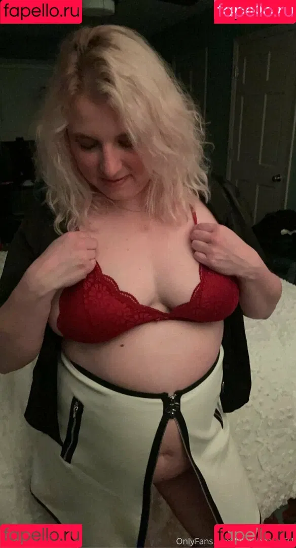 thatoneamy31 Onlyfans Photo Gallery 