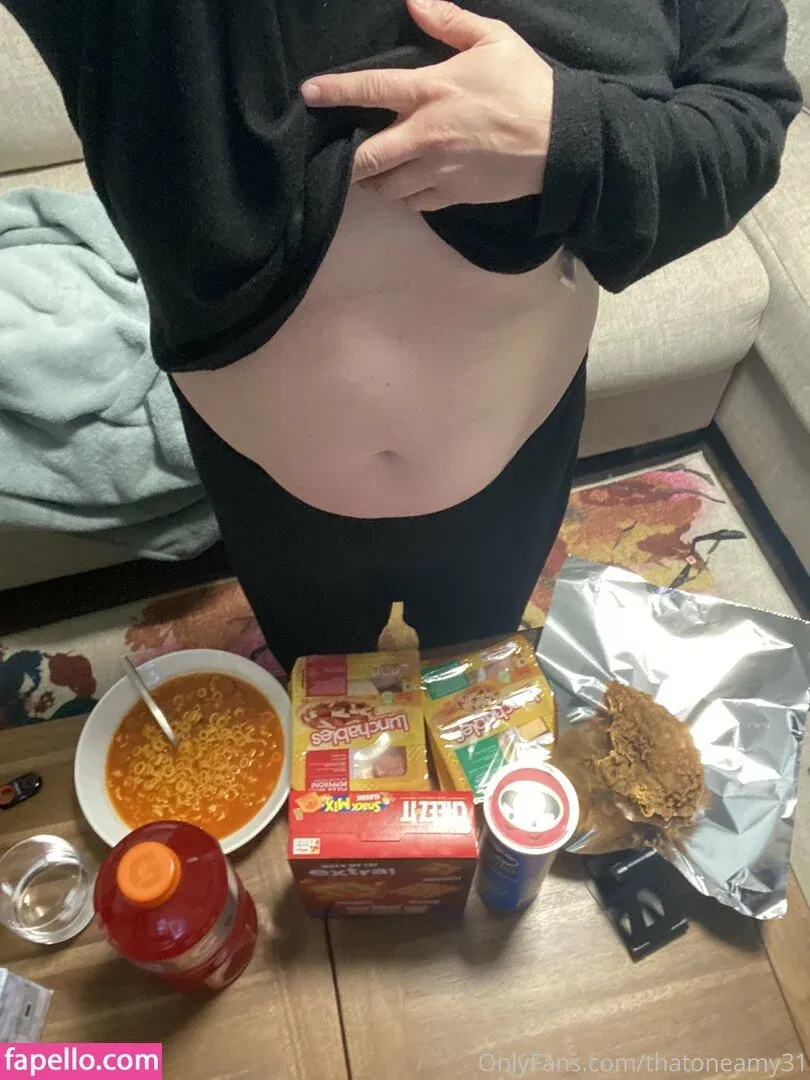 thatoneamy31 Onlyfans Photo Gallery 