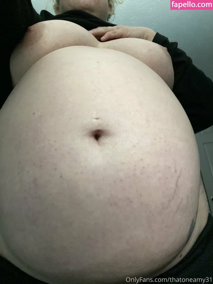 thatoneamy31 Onlyfans Photo Gallery 