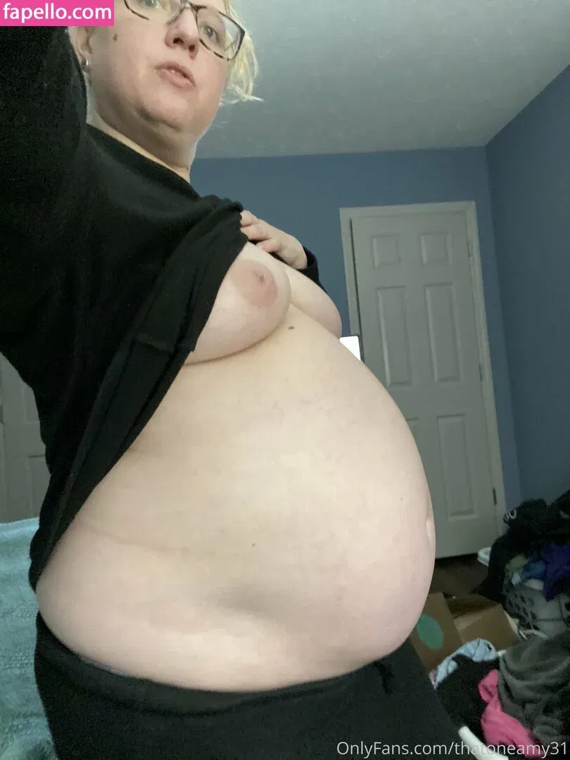 thatoneamy31 Onlyfans Photo Gallery 