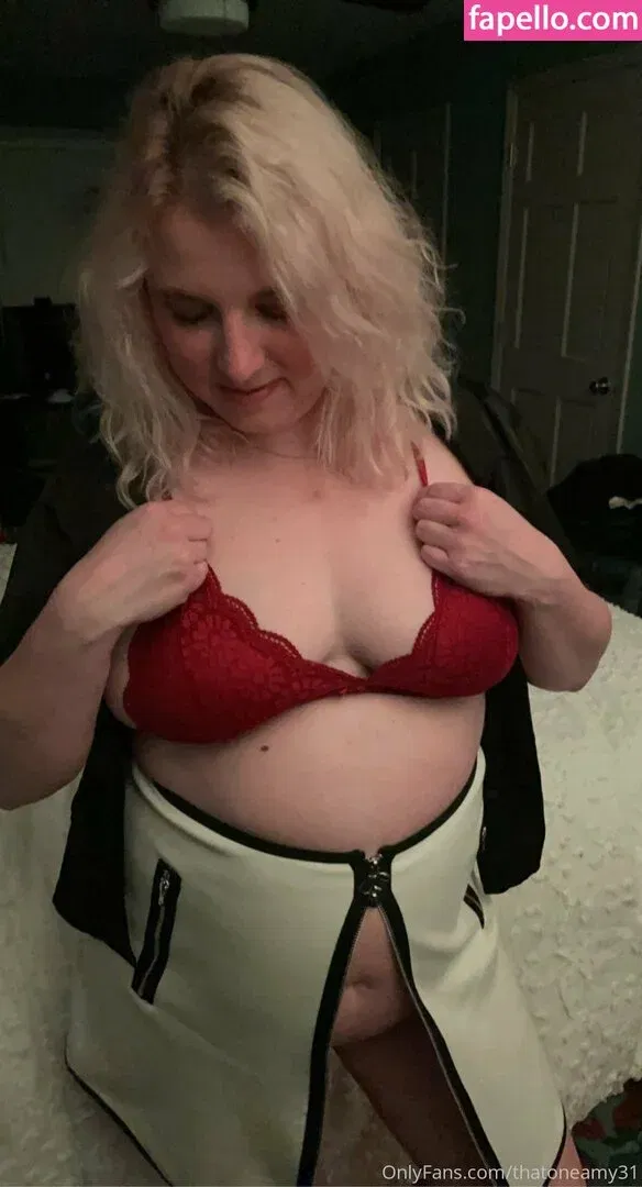 thatoneamy31 Onlyfans Photo Gallery 