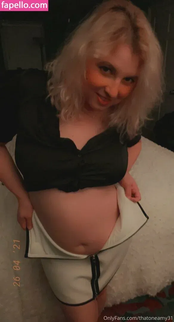 thatoneamy31 Onlyfans Photo Gallery 