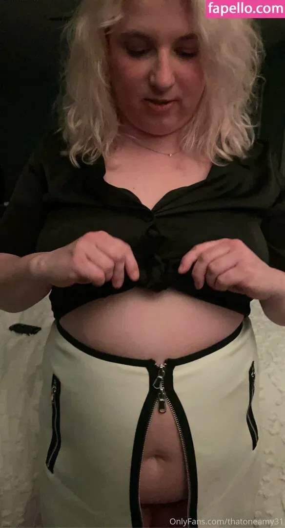 thatoneamy31 Onlyfans Photo Gallery 